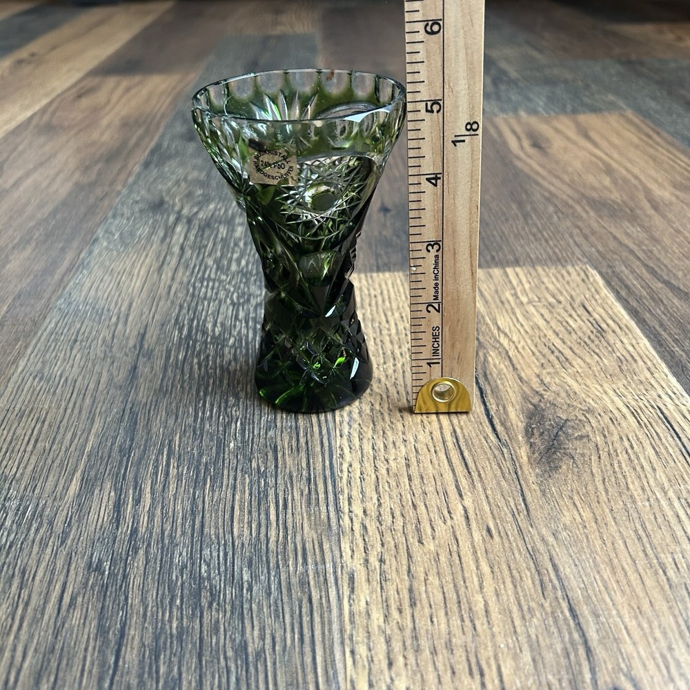 Vintage 5" Emerald Green Cut-to-Clear Lead Crystal Bud Vase Bohemian Style - Picture 3 of 10
